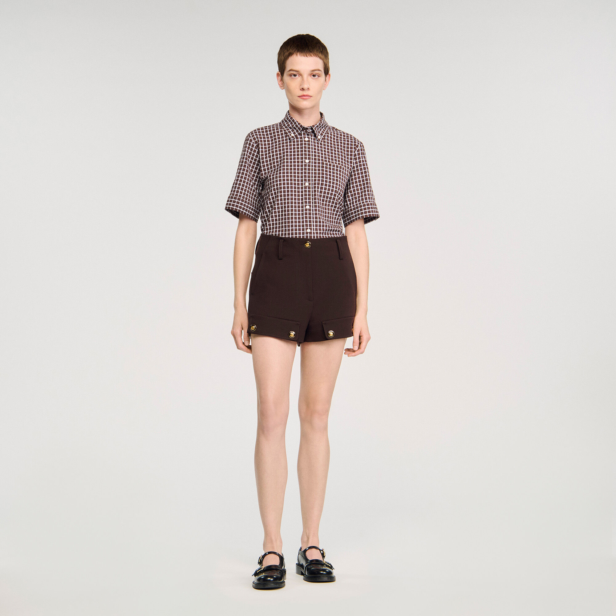 Buttoned carpenter shorts