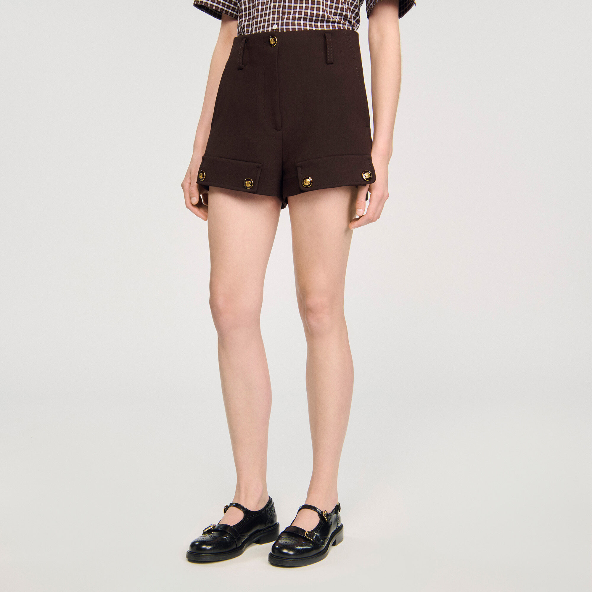 Buttoned carpenter shorts