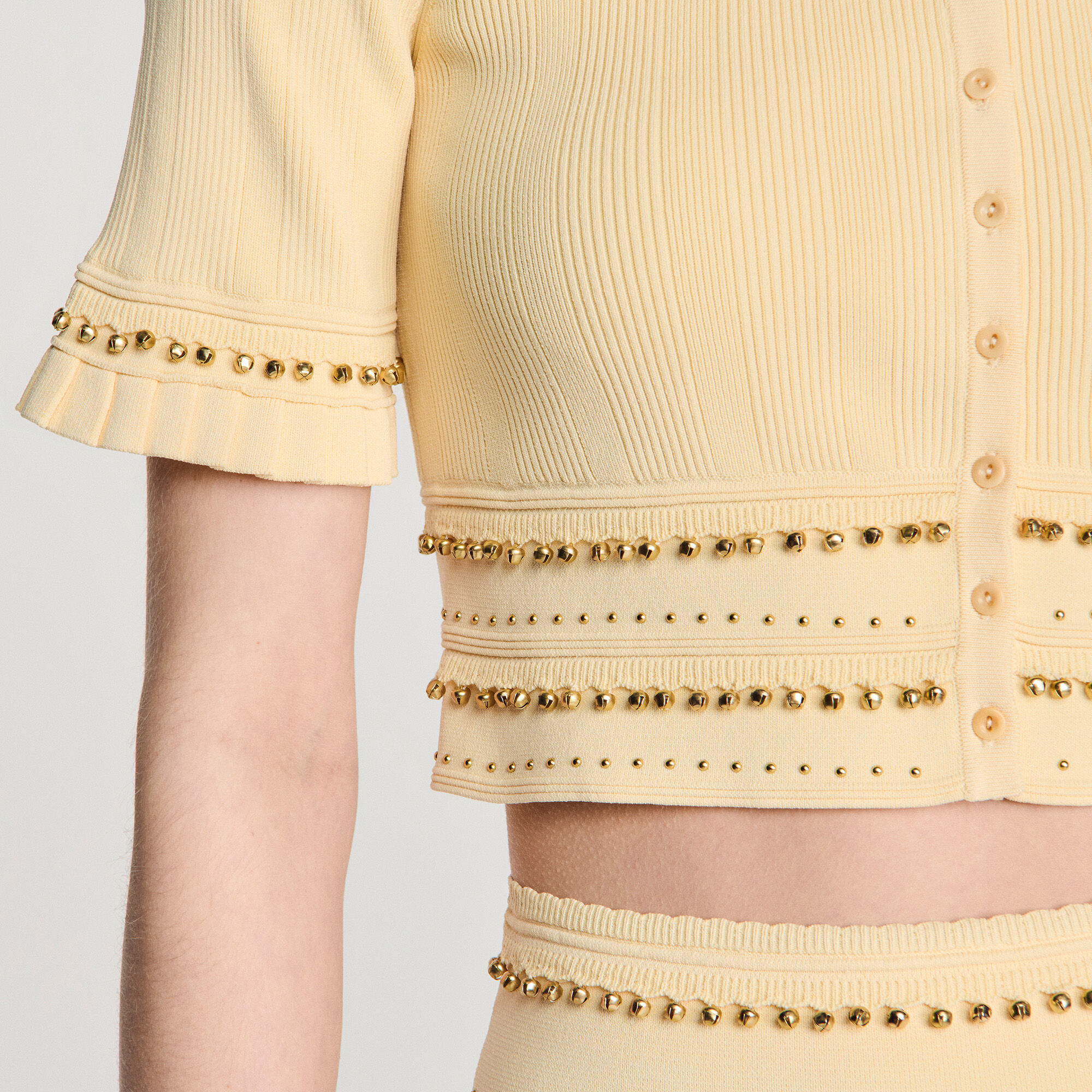 美品　SANDRO アイボリー ショートカーディガン Cropped cardigan with tassels white / beige For Women | Sandro Paris