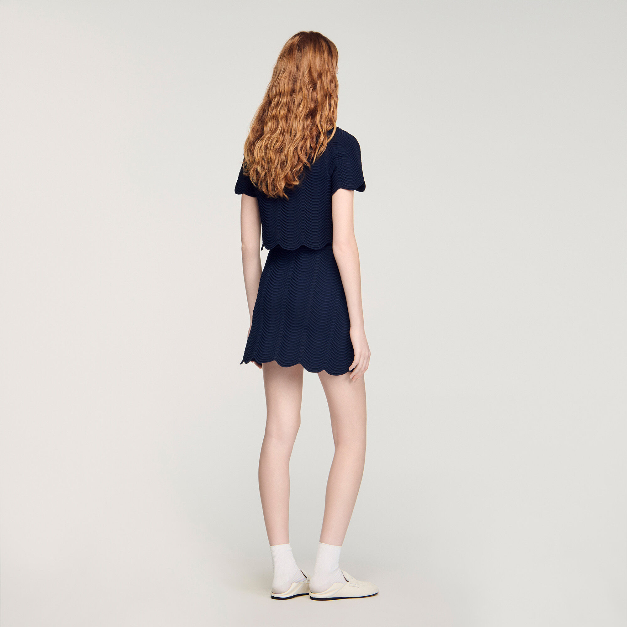 Short knit skirt