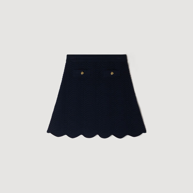 Short knit skirt