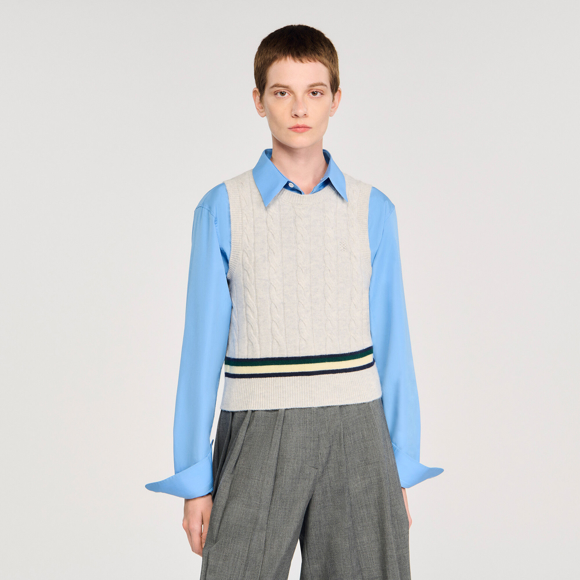 Sleeveless short jumper