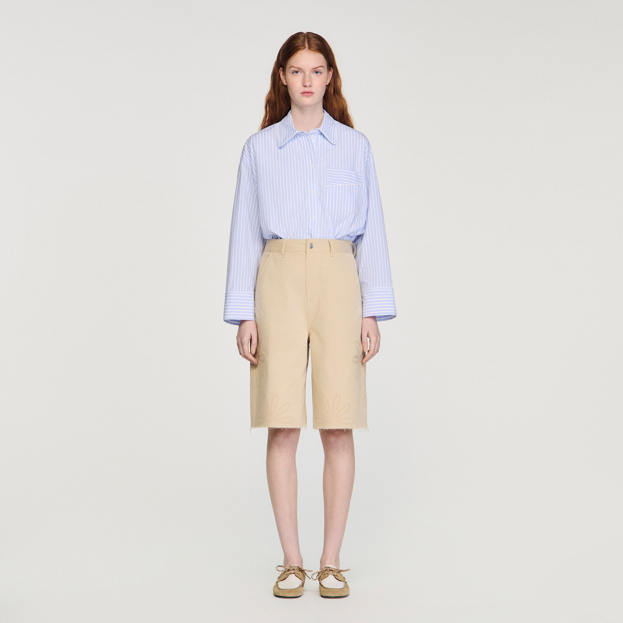 Cotton Bermudas with cutout flowers