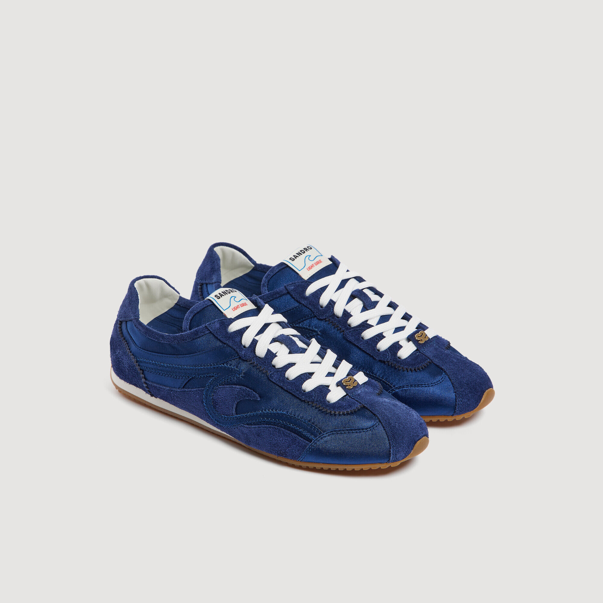 Mixed material Light Wave trainers