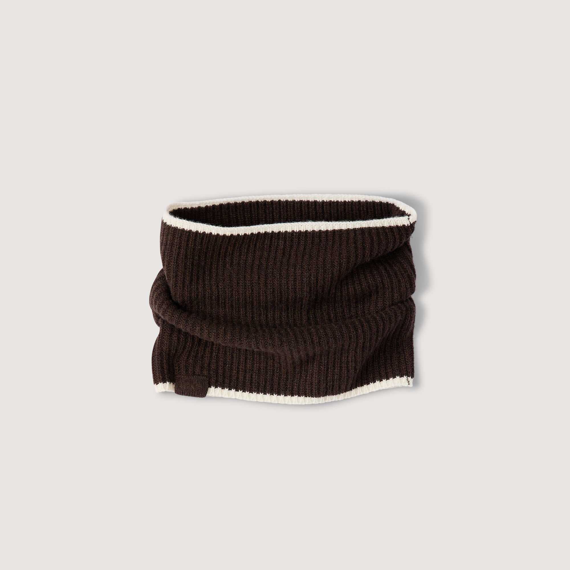 Ribbed knit neck warmer Ribbed knit neck warmer