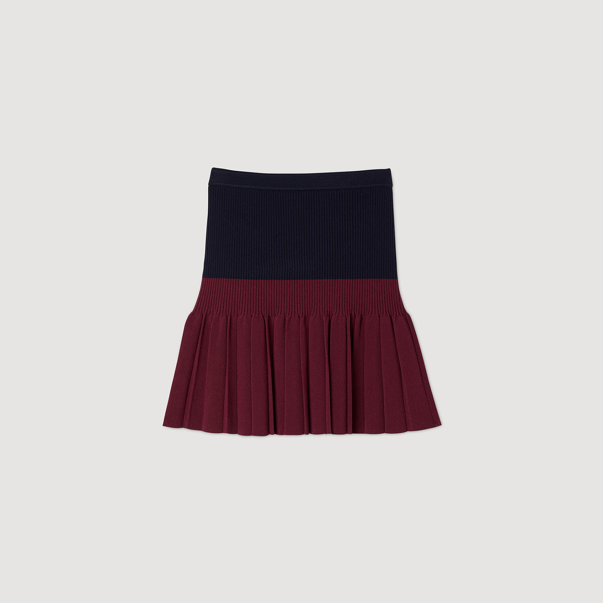 Short two-tone pleated skirt