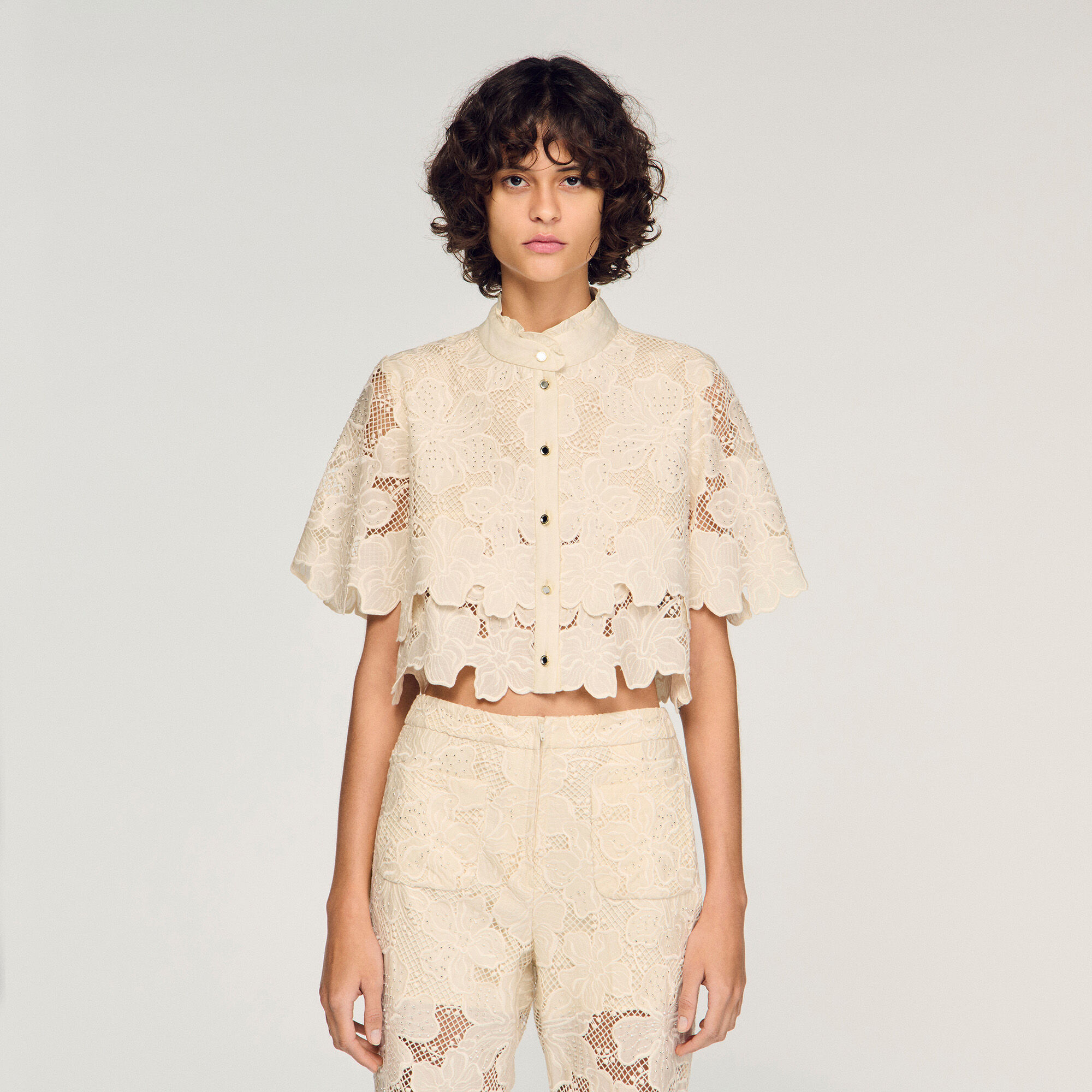 Cropped floral guipure shirt