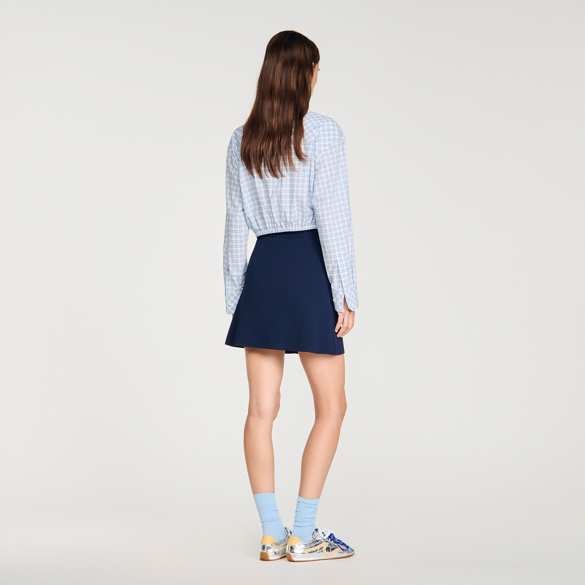 Short ribbed skirt with press studs