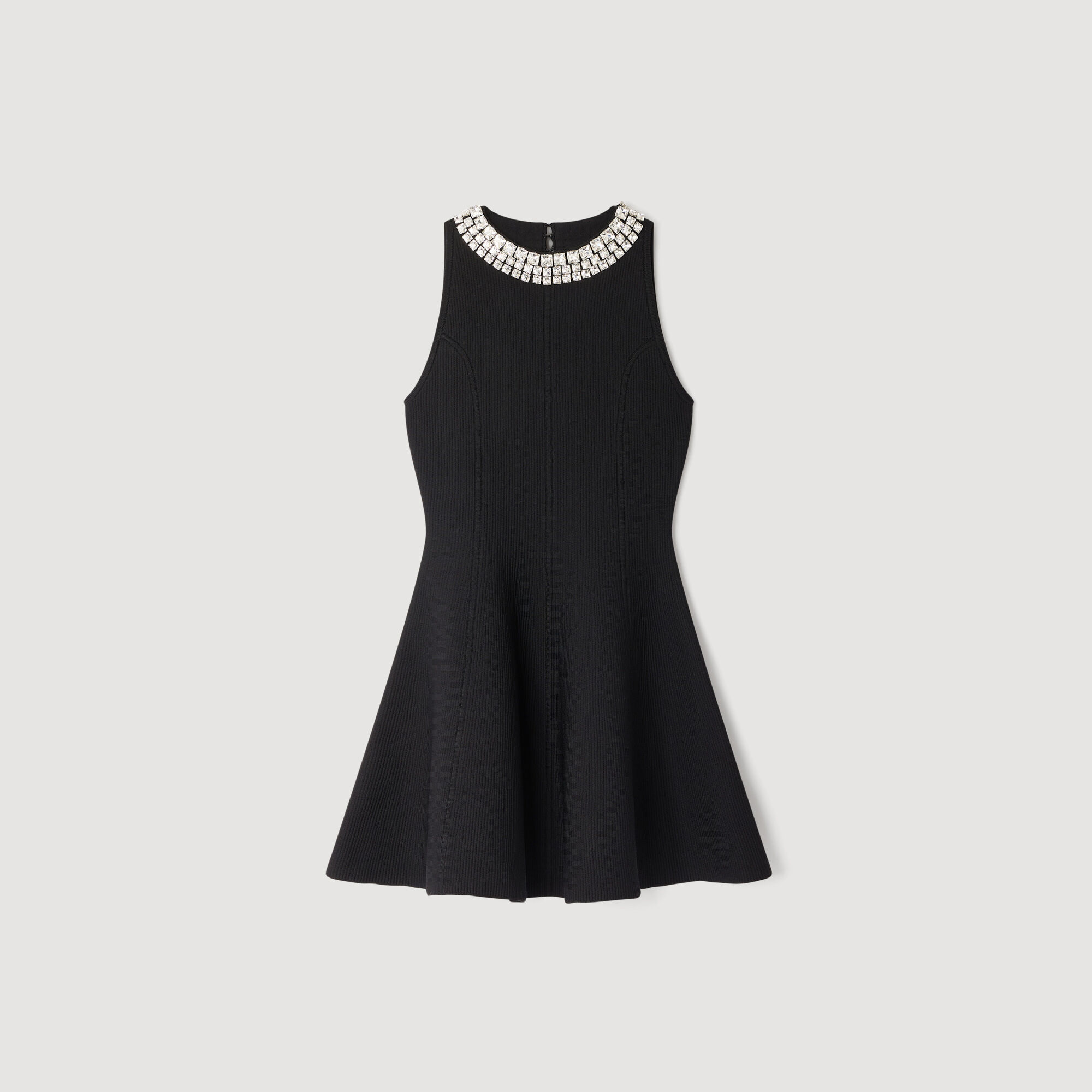 Short dress with pearl collar Short dress with pearl collar