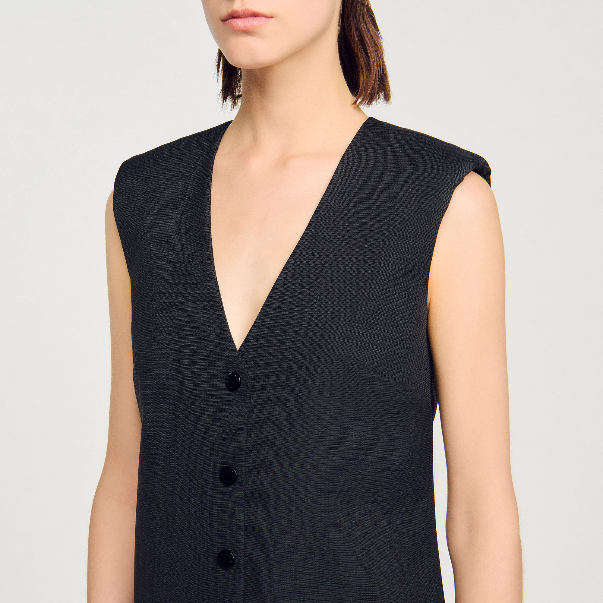 Short tailored dress with ruffle