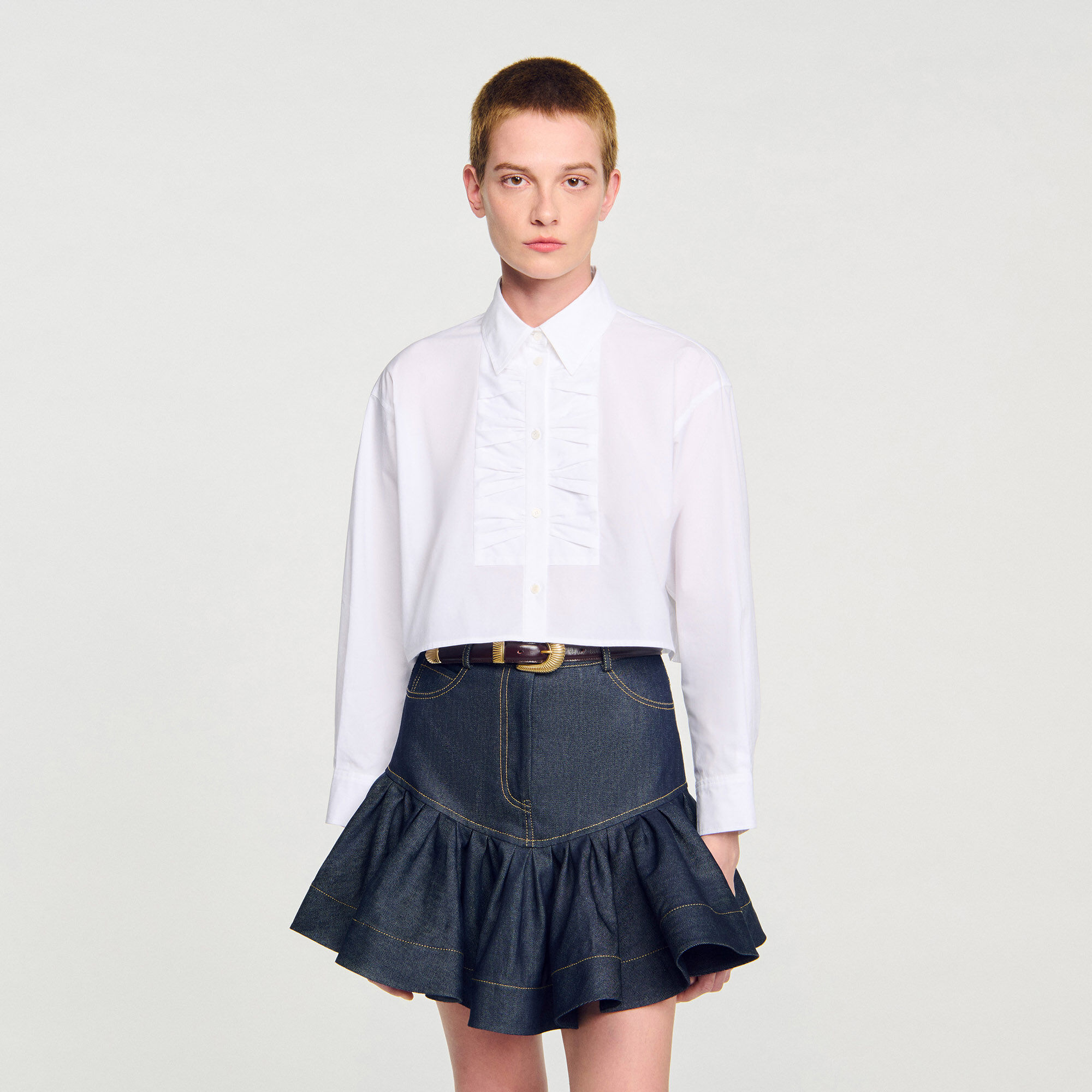 Cropped shirt with bow details
