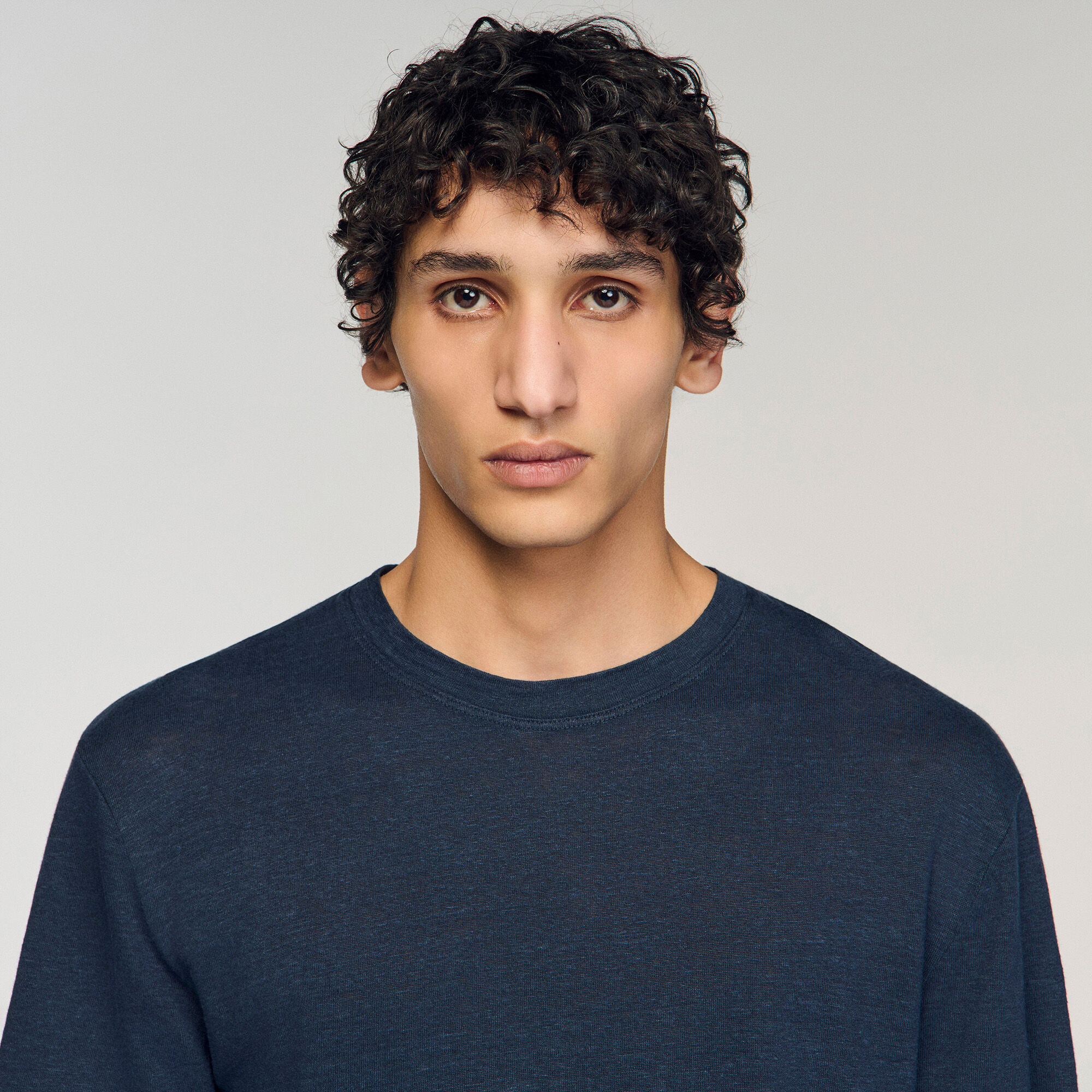 Certified linen T-shirt