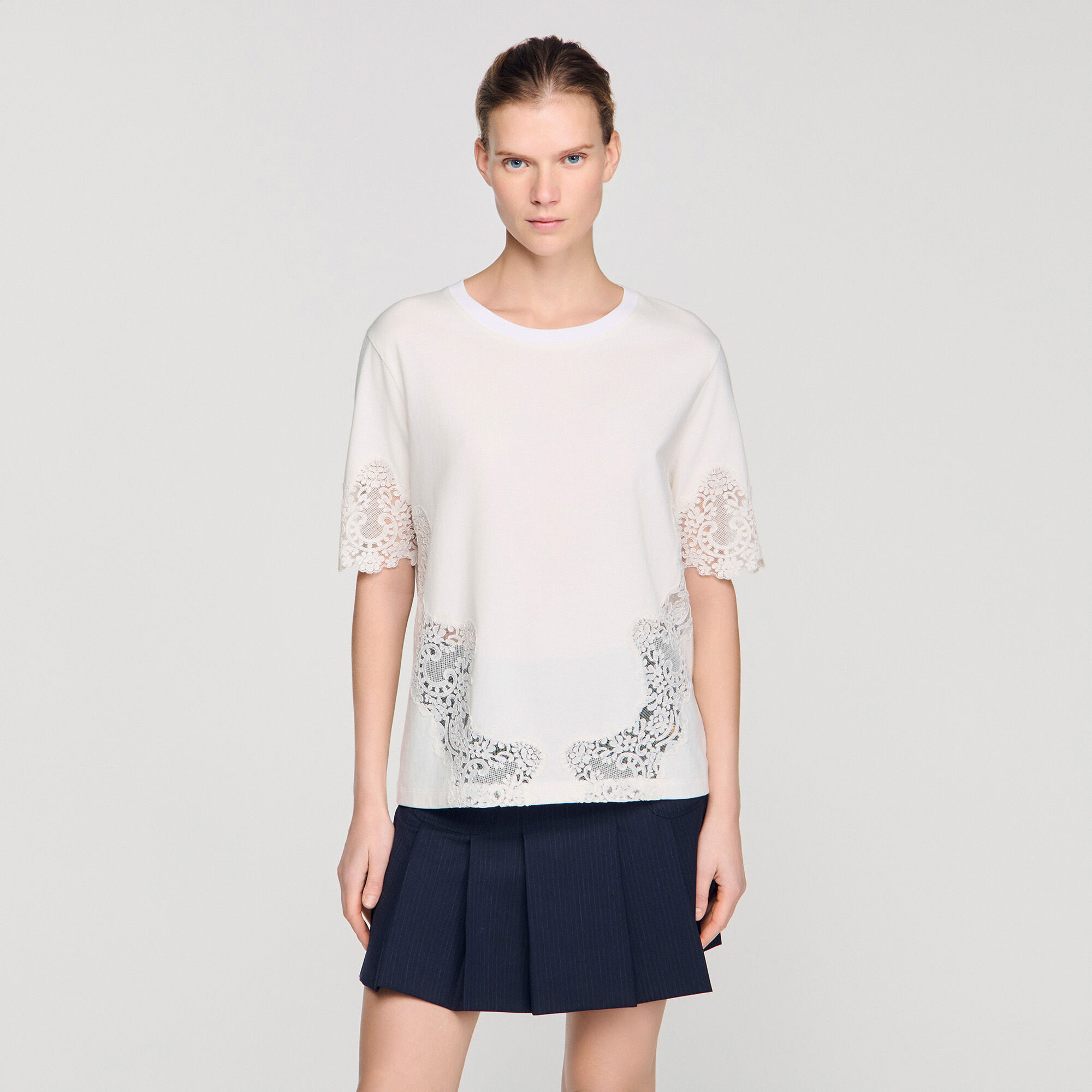 Cotton T-shirt with lace detail