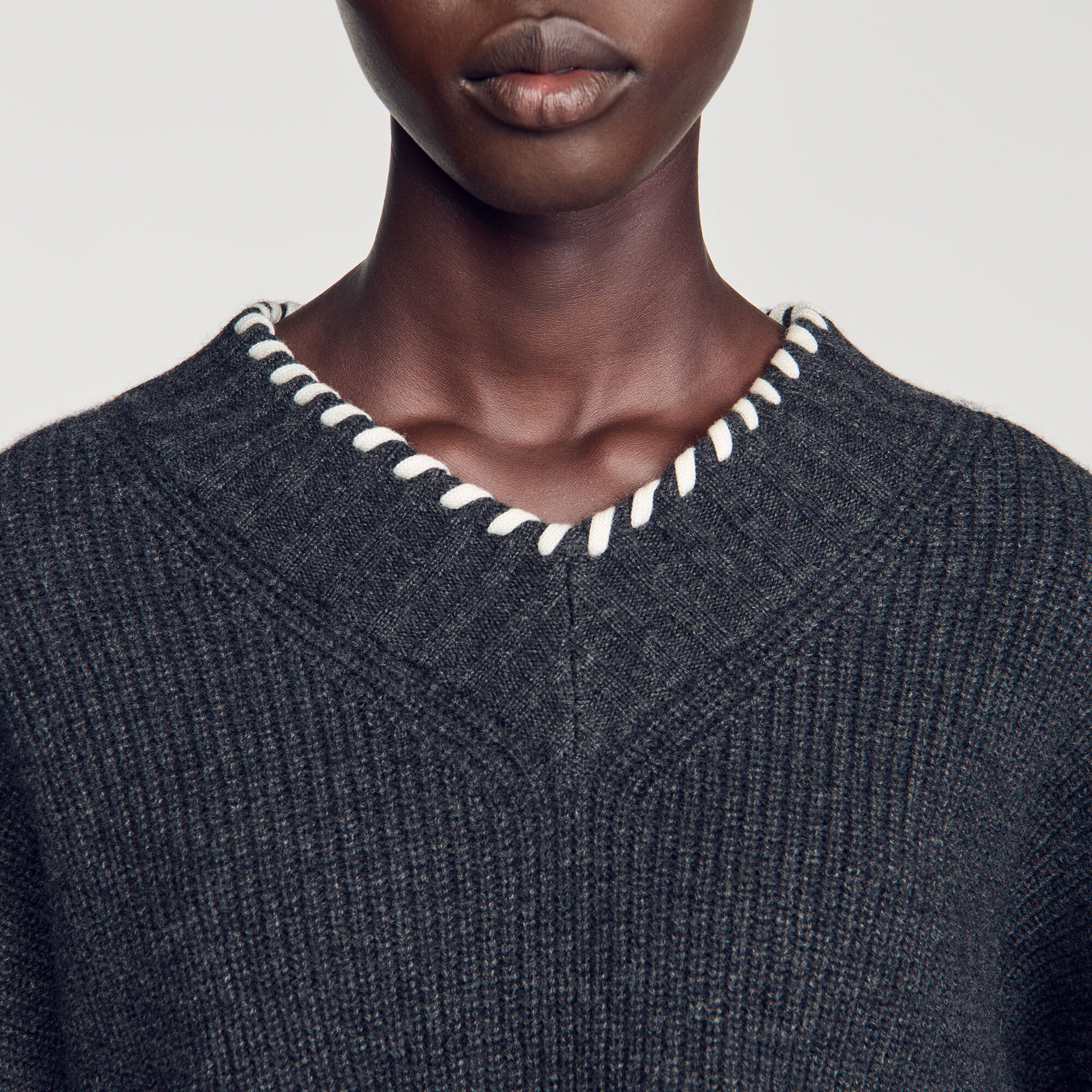 Braided V-neck jumper - Women | Sandro Paris