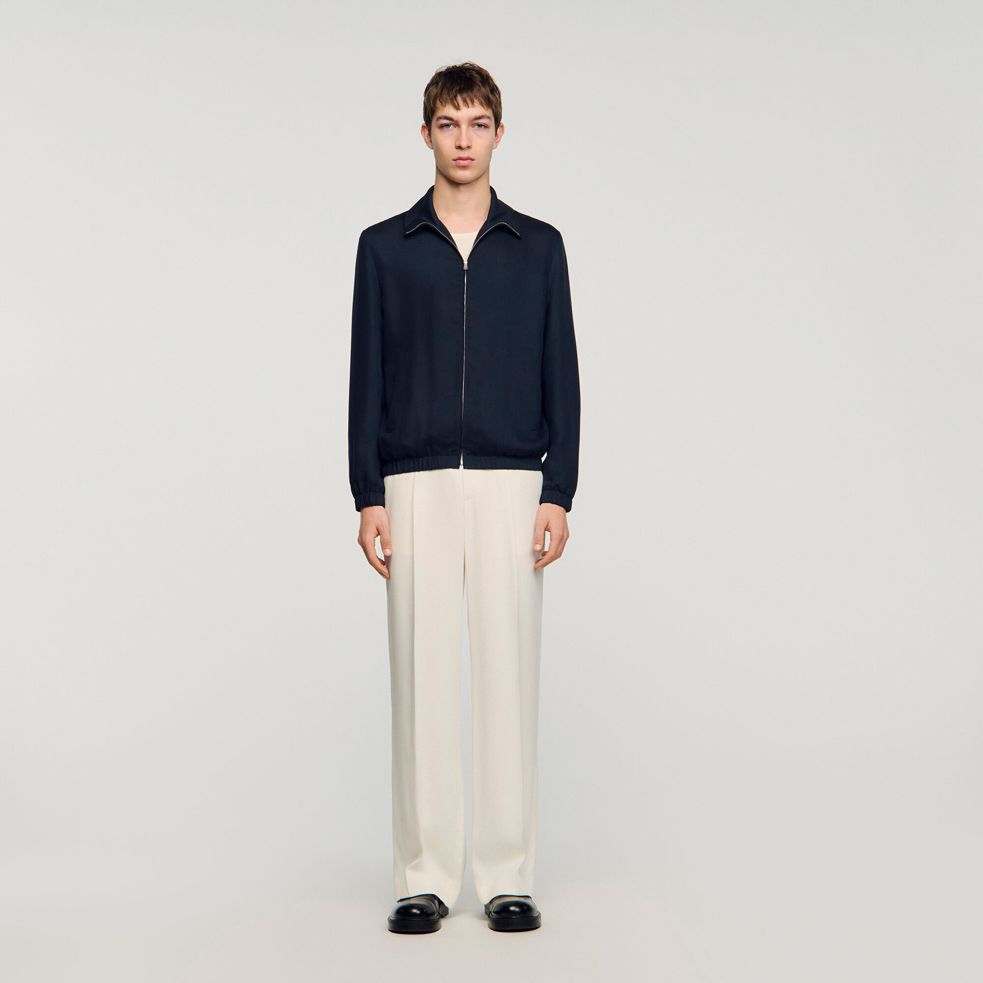 Standing collar zip-up jacket