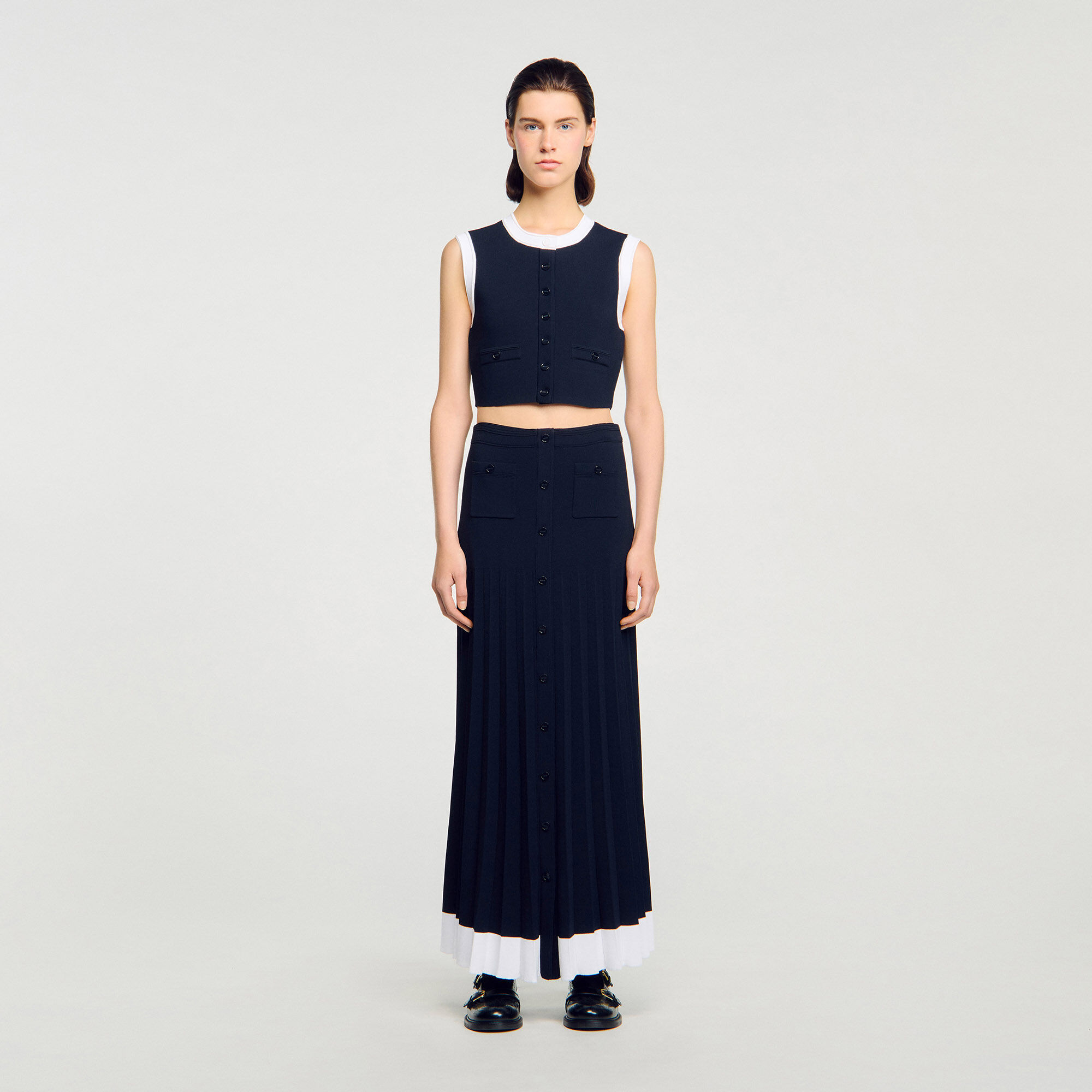 Long two-tone knit skirt Long two-tone knit skirt